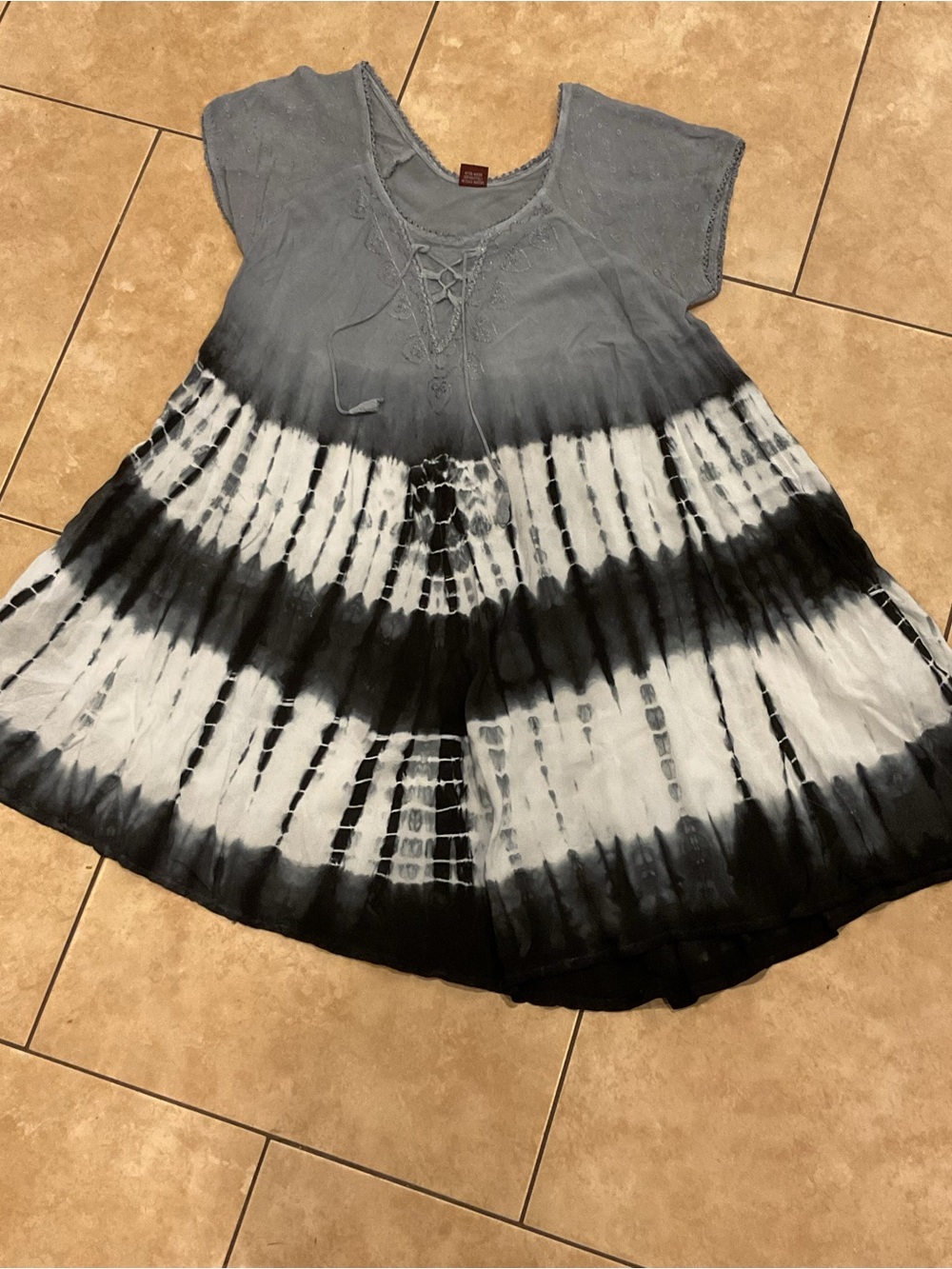 Boho Tie-Dye Short Sleeve Tunic Mini DressGray and Black